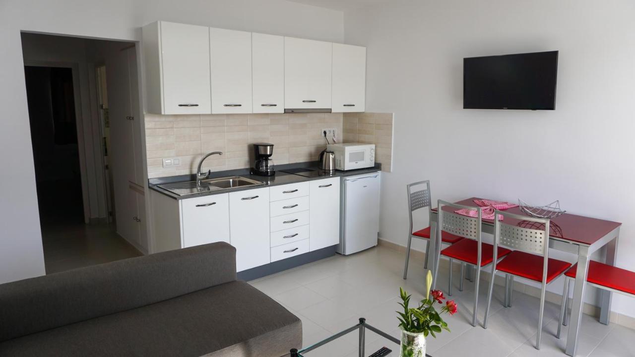 Apartamento Puerto Del Carmen Las Vistas 247 Tías Eksteriør billede